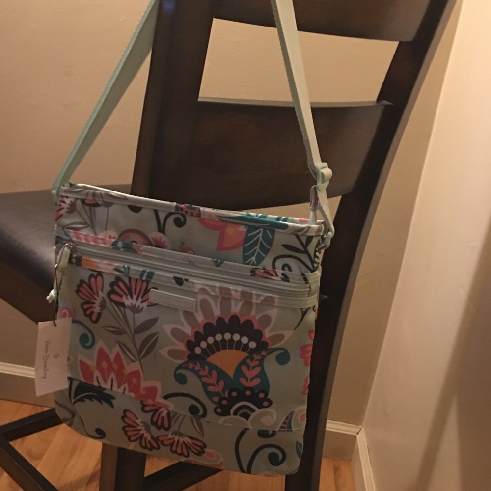 New Vera Bradley Lighten up Slim Crossbody